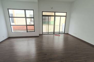 Desa Tebrau @ Precint 12