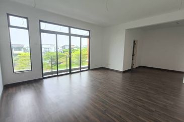 Desa Tebrau @ Precint 12