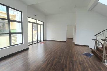 Desa Tebrau @ Precint 12