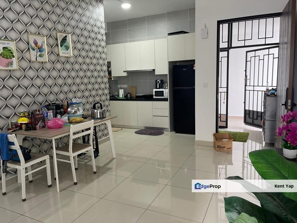 Twin Tower @ CIQ / Common Room / For Rent, Johor, Johor Bahru