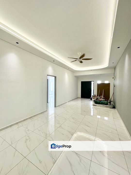 Jalan Emas 14 | Sri Skudai Single Storey Semi D | 30x80+ 8feet land | RM678k, Johor, Skudai