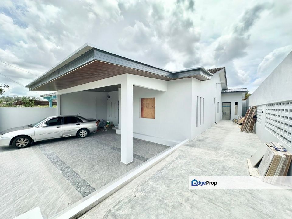 Jalan Emas 14 | Sri Skudai Single Storey Semi D | 30x80+ 8feet land | RM678k, Johor, Skudai