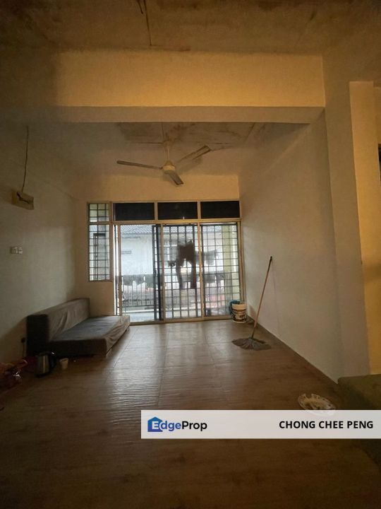 Taman dato yahya shahban taman kasih double storey semi Detached ulu tiram for sale, Johor, Ulu Tiram