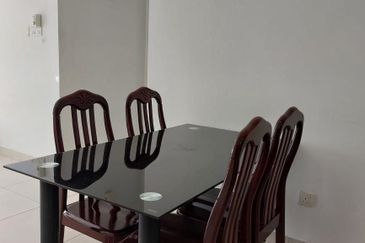 Golden Sands Seaview Residence