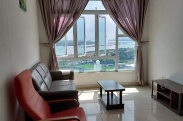 Golden Sands Seaview Residence