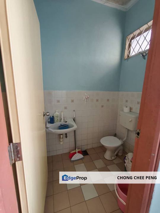 taman senai utama single storey terrace endlot for sale, Johor, Senai