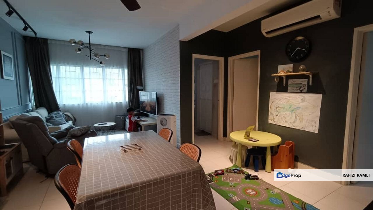 Low Density Nicely Renovated Mewah 9 Residence Kajang for SALE, Selangor, Kajang