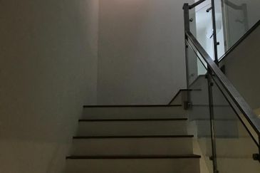 Lake Point Residence