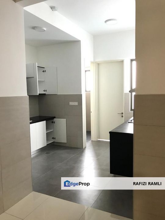 3-Storey Lake Point Residence, Cyberjaya — Landed Home For Rent, Selangor, Cyberjaya