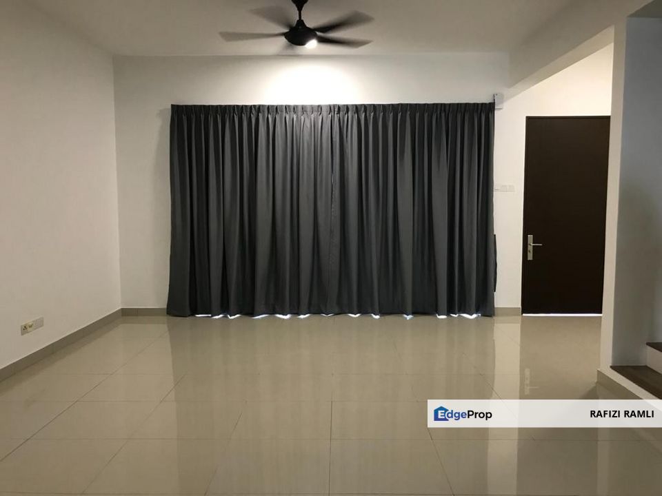 3-Storey Lake Point Residence, Cyberjaya — Landed Home For Rent, Selangor, Cyberjaya