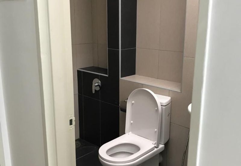 Lake Point Residence