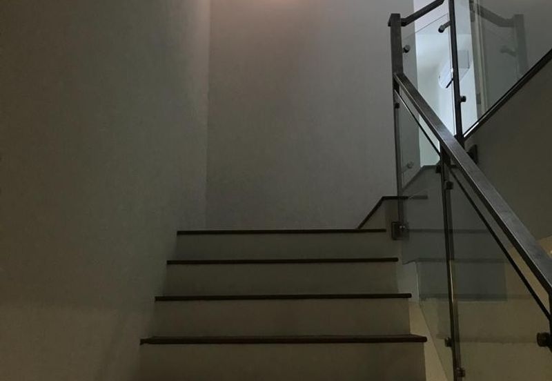 Lake Point Residence