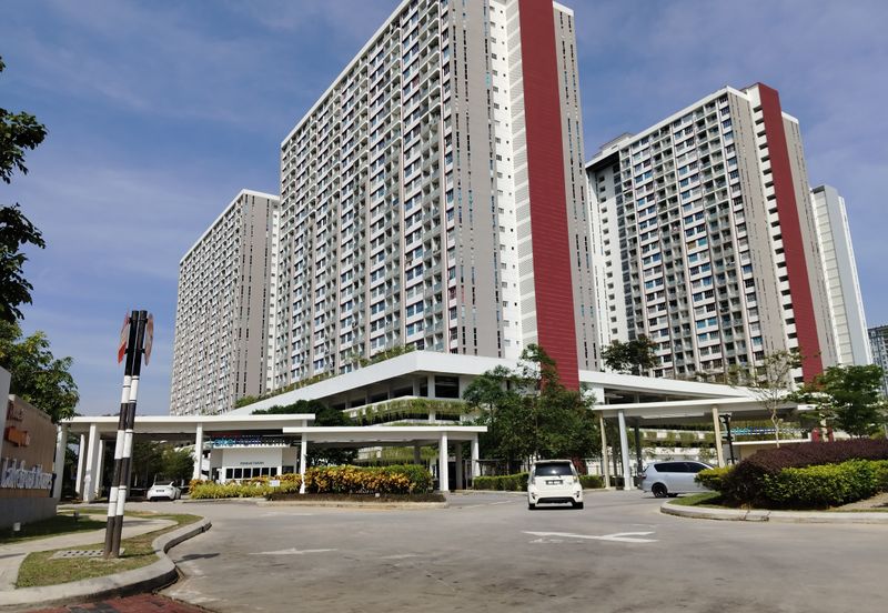 PR1MA Lakefront Homes