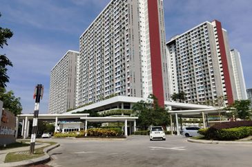 PR1MA Lakefront Homes