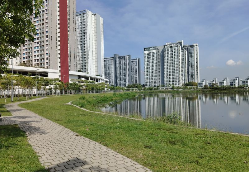 PR1MA Lakefront Homes