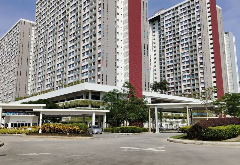 PR1MA Lakefront Homes