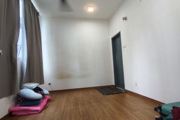 PR1MA Lakefront Homes