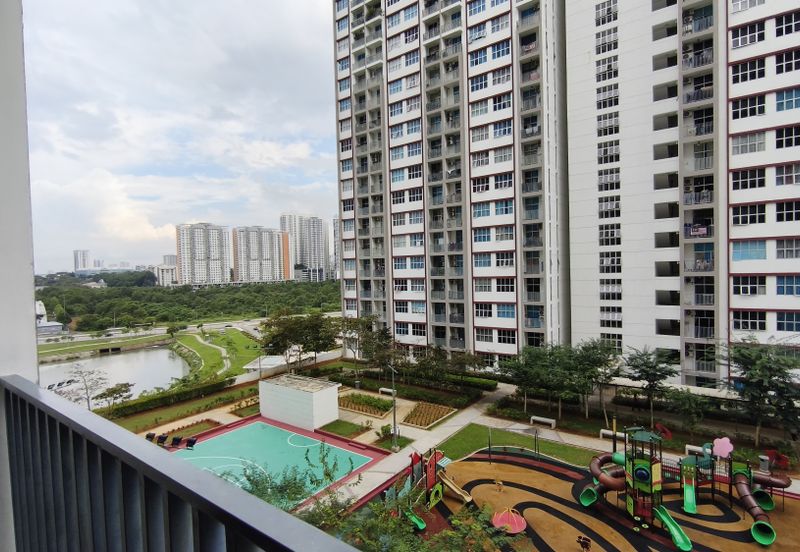 PR1MA Lakefront Homes