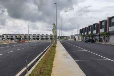 New 2 Storey Shop Lot In Dengkil for Sale