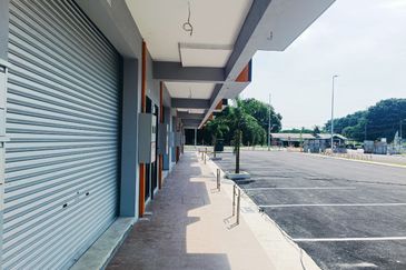 New 2 Storey Shop Lot In Dengkil for Sale