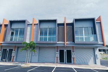 New 2 Storey Shop Lot In Dengkil for Sale