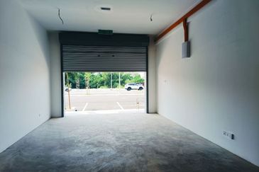 New 2 Storey Shop Lot In Dengkil for Sale