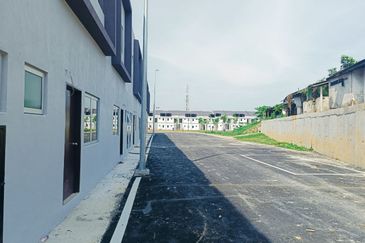 New 2 Storey Shop Lot In Dengkil for Sale