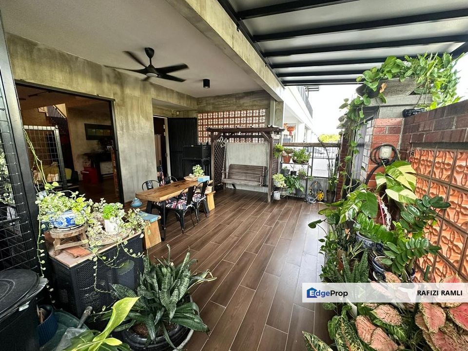 Fully Furnished Renovated Terrace House for Rent at Sejati Lakeside, Cyberjaya, Selangor, Cyberjaya