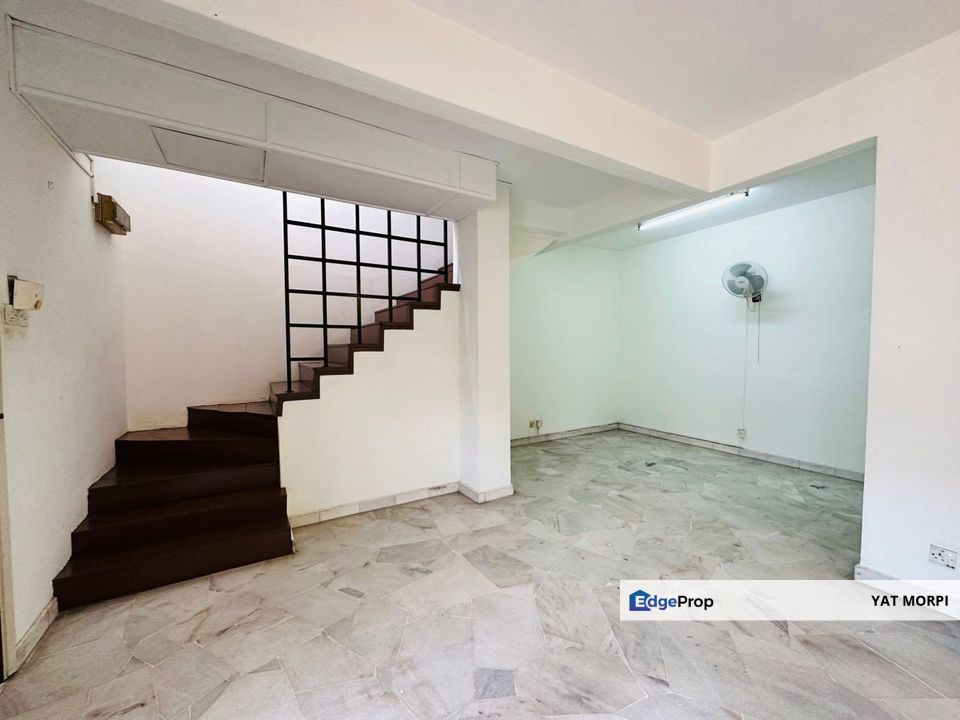 2 Storey house USJ 6 Subang Jaya - For Rent RM2000, Selangor, USJ