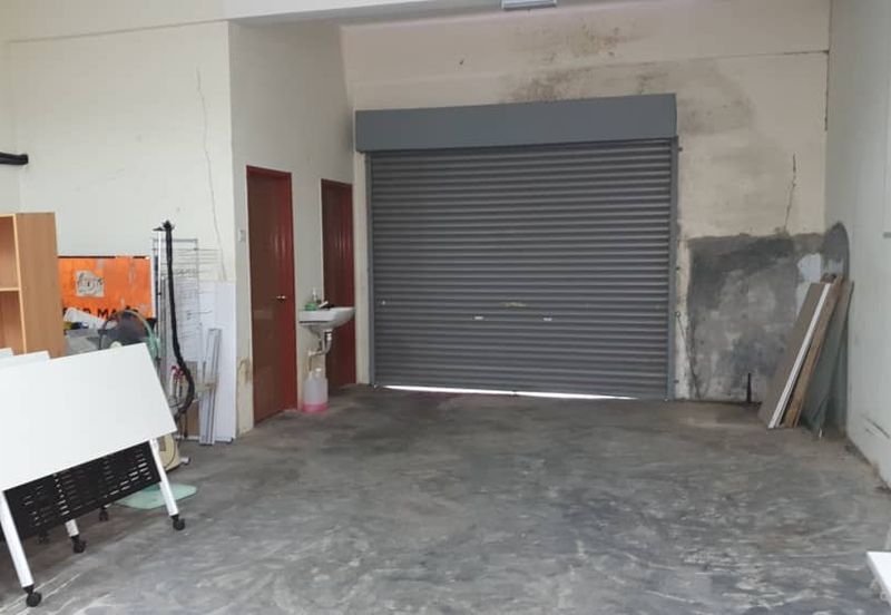 Oakland Commercial Centre