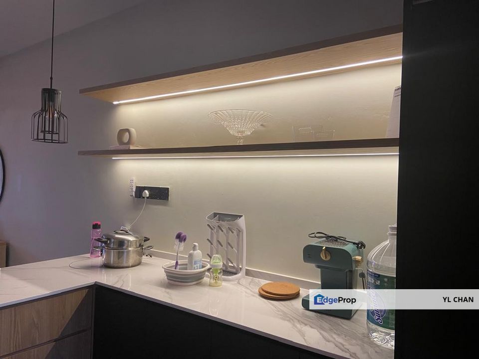 Fully Furnished Bandar Sri Sendayan Double Storey Superlink For Sale, Negeri Sembilan, Seremban