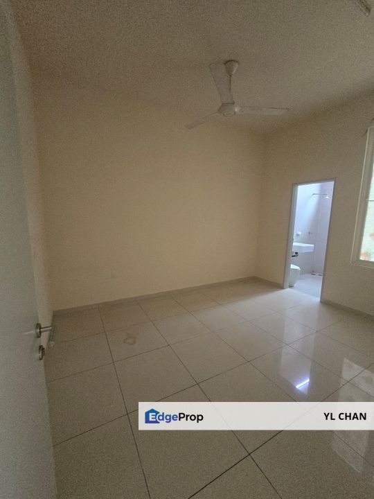 Bandar Sri Sendayan Hijayu 3 Double Storey Intermediate for Sale, Negeri Sembilan, Siliau