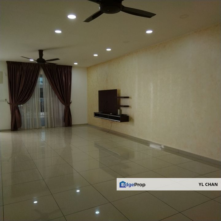 PARTIALLY FURNISHED ARA SENDAYAN DOUBLE STOREY HOUSE FOR. RENT, Negeri Sembilan, Seremban