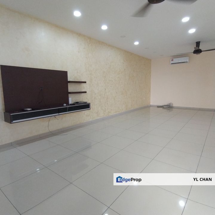 PARTIALLY FURNISHED ARA SENDAYAN DOUBLE STOREY HOUSE FOR. RENT, Negeri Sembilan, Seremban