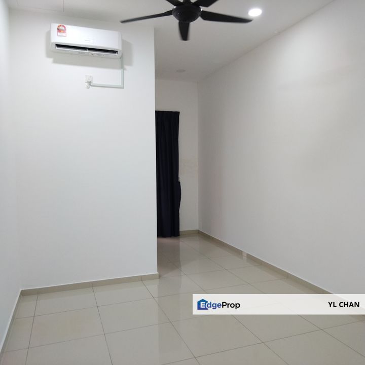 PARTIALLY FURNISHED ARA SENDAYAN DOUBLE STOREY HOUSE FOR. RENT, Negeri Sembilan, Seremban