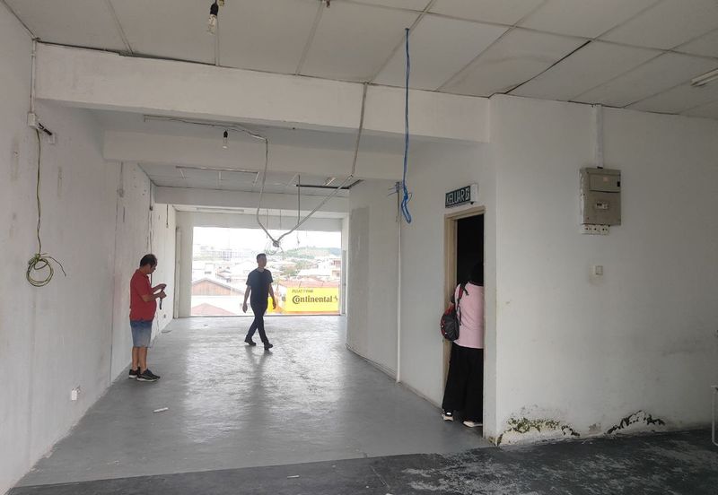 Pusat Perdagangan Seri Kembangan