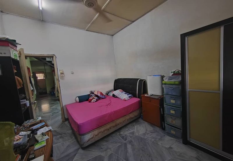 Taman Sri Hijau ( New Green Park )