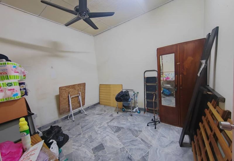 Taman Sri Hijau ( New Green Park )