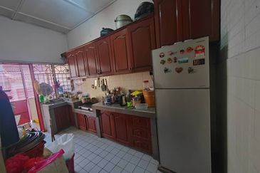 Taman Sri Hijau ( New Green Park )