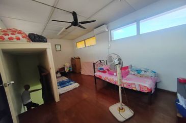 Taman Sri Hijau ( New Green Park )