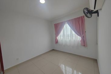 Avia Plus Apartment, Bandar Country Homes