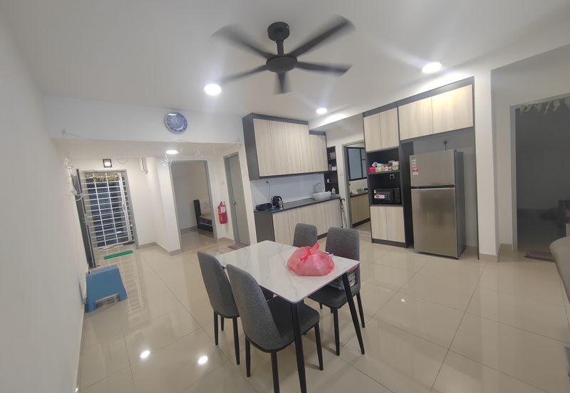 Avia Plus Apartment, Bandar Country Homes