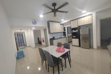 Avia Plus Apartment, Bandar Country Homes