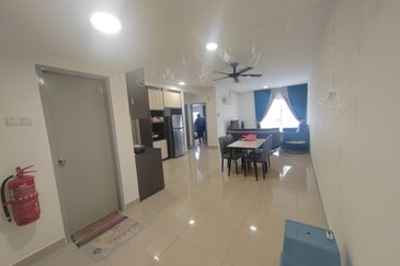 Avia Plus Apartment, Bandar Country Homes