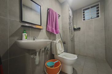 Avia Plus Apartment, Bandar Country Homes