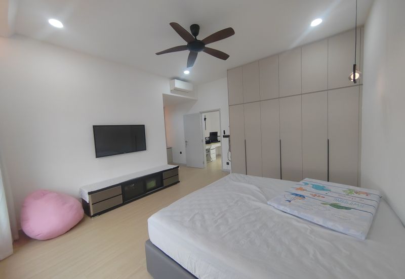 Emerald Garden, Kota Emerald