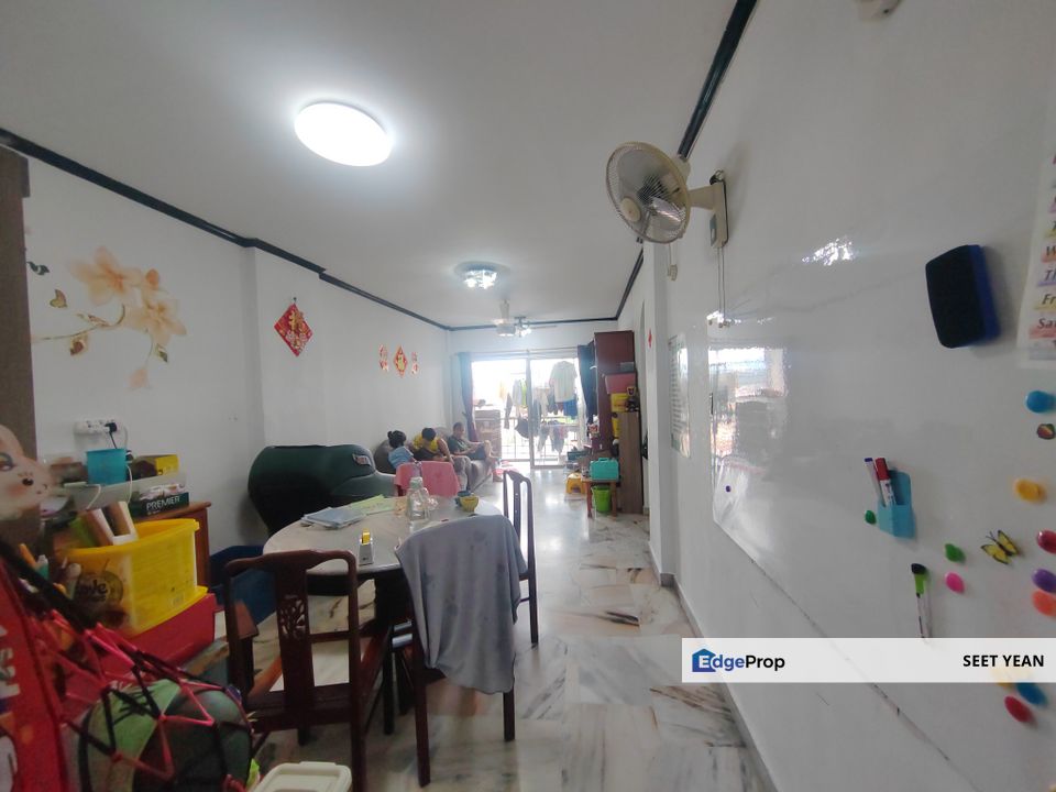 Good Condition Apartment Taman Sri Murni Fasa 2 Selayang For Sale , Selangor, Selayang