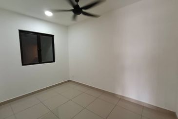 Avia Plus Apartment, Bandar Country Homes