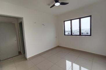 Avia Plus Apartment, Bandar Country Homes