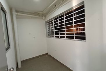 Avia Plus Apartment, Bandar Country Homes